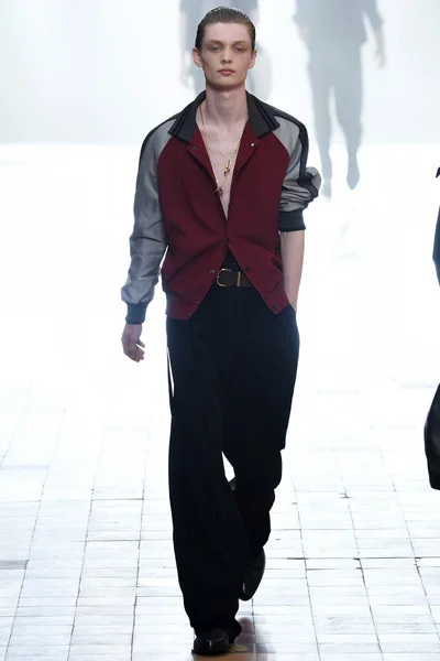 Look 14